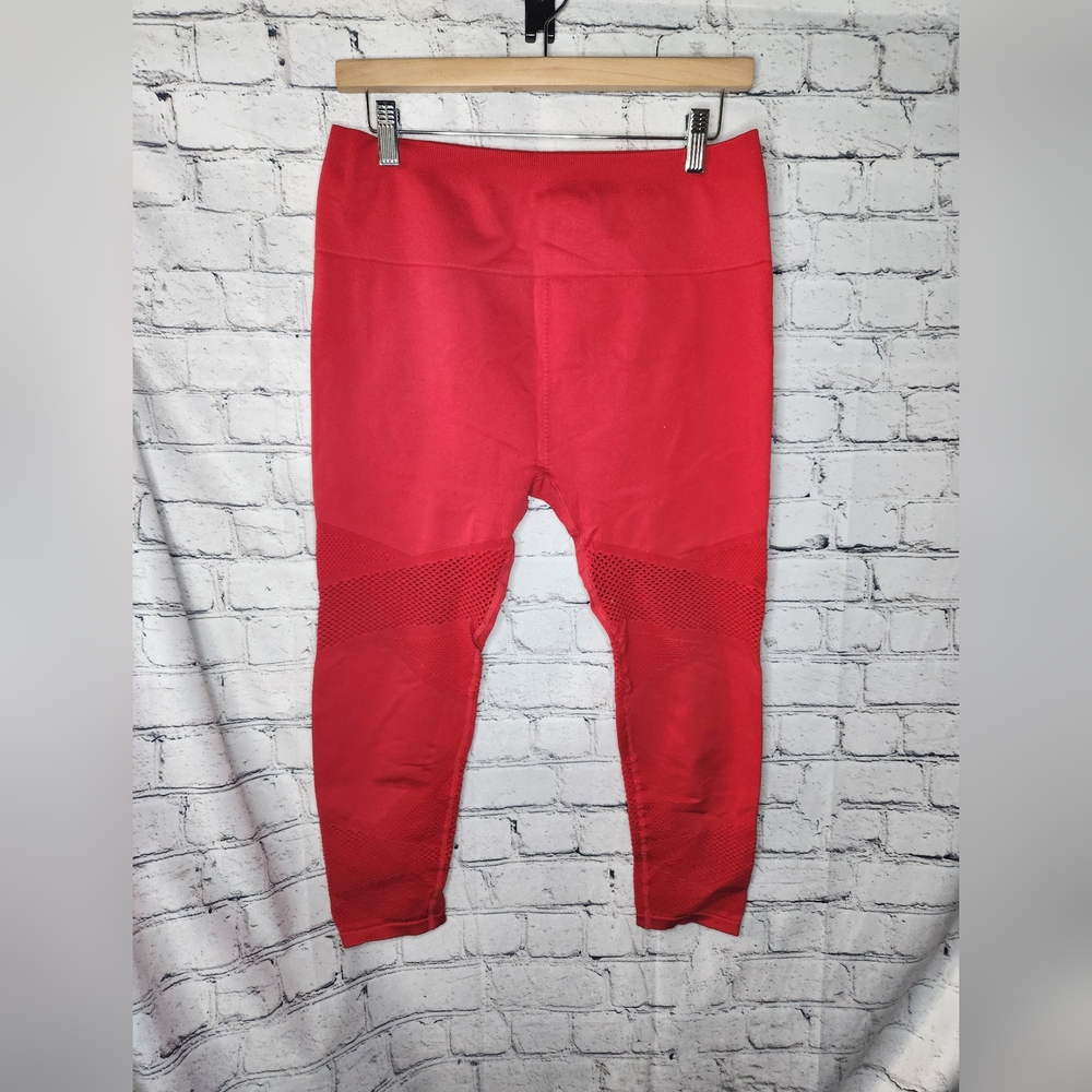 Fabletics Mosiac High Waisted 7/8‎ Red Legging Size XL
